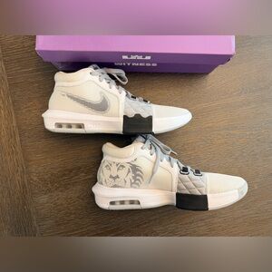 Never Worn! Nike LeBron Witness VIII
